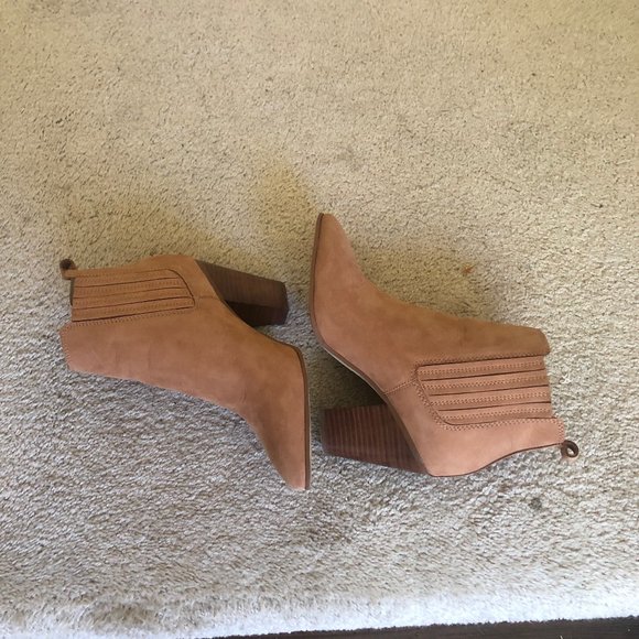 Aldo Khiara Booties - Picture 2 of 5